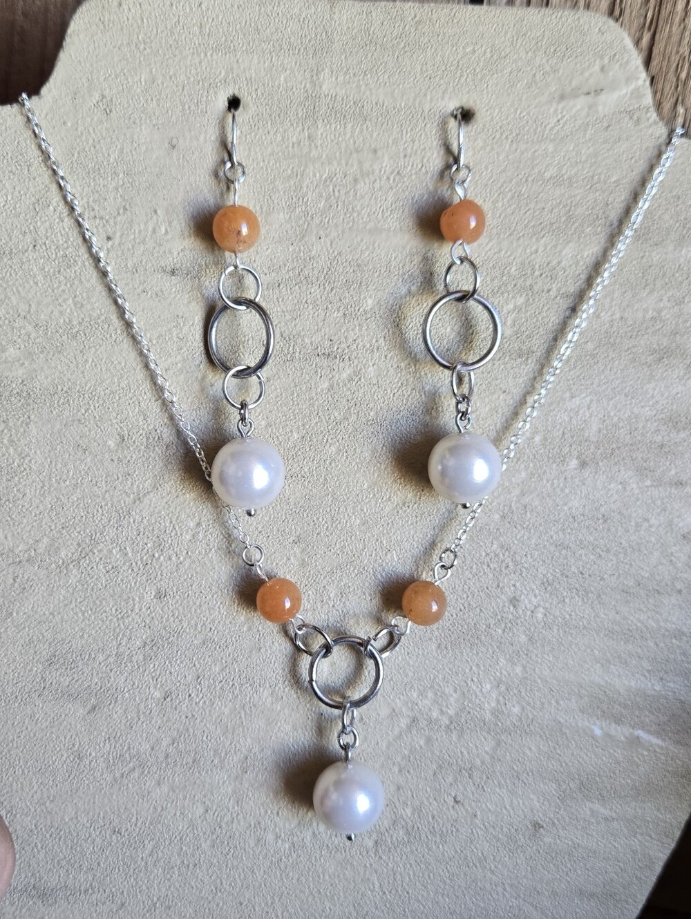 Peach Jade & Faux Pearl Necklace & Earrings Set